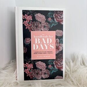 🔵 Hardcover non-fiction BOOK of BAD DAYS